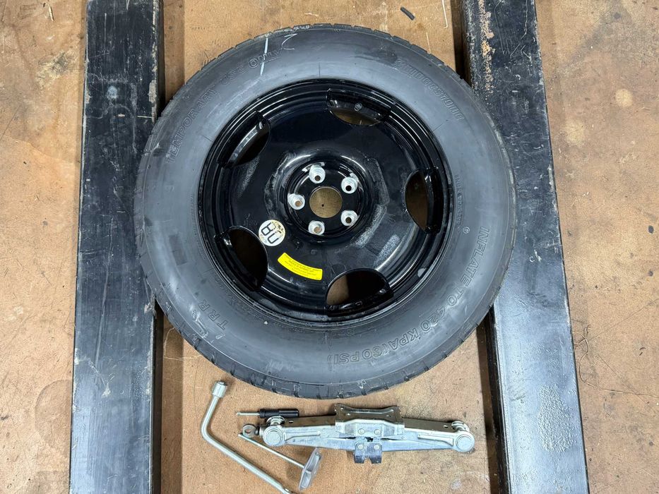 Патерица 18 / Резерна гума комплект за Infiniti FX QX70 Инфинити ФХ