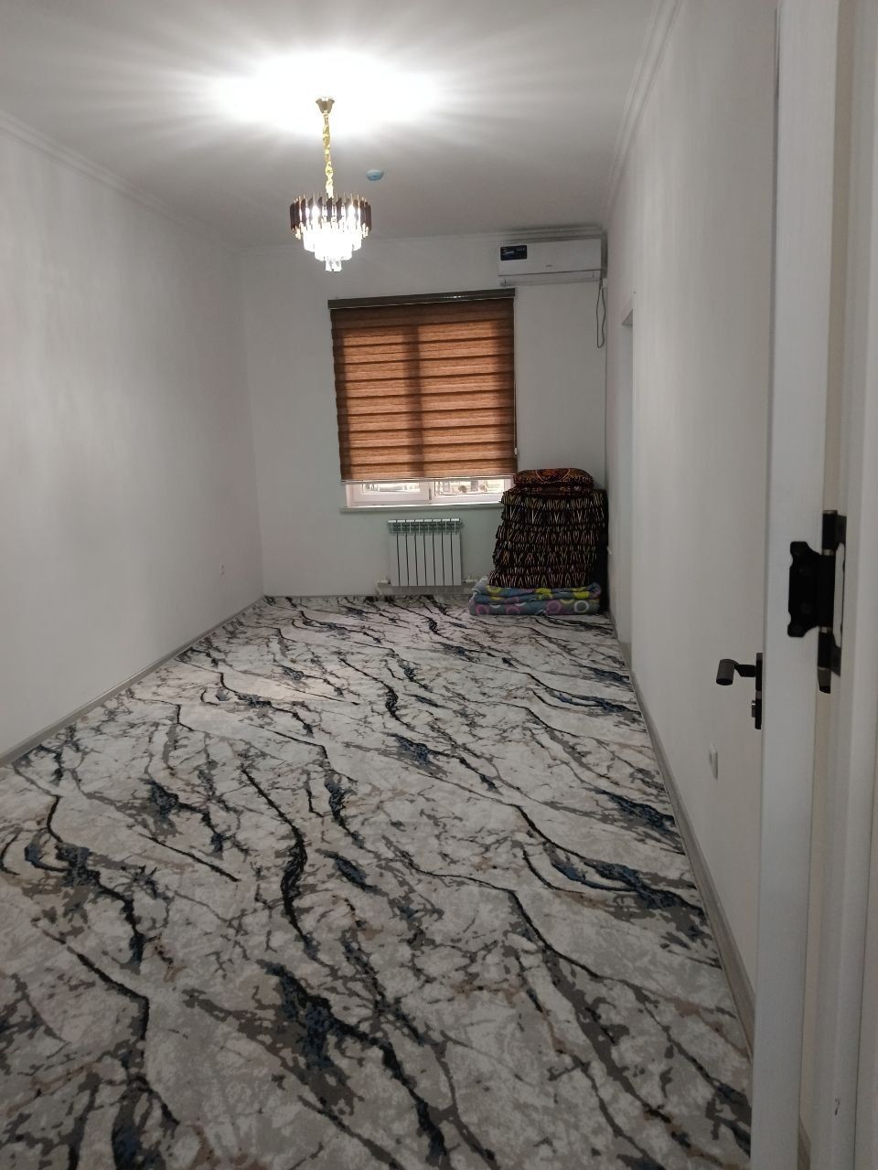 Arenda kvartira Bektemir T Vodnik Muljal Prakratura oldida 2xona 1etaj