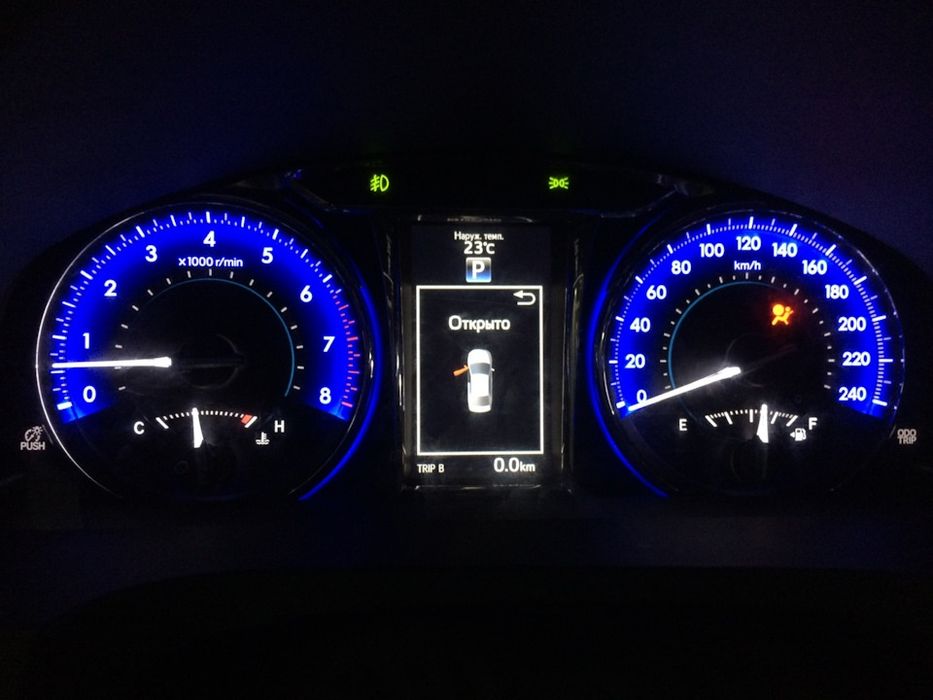 Щиток приборов Camry 55