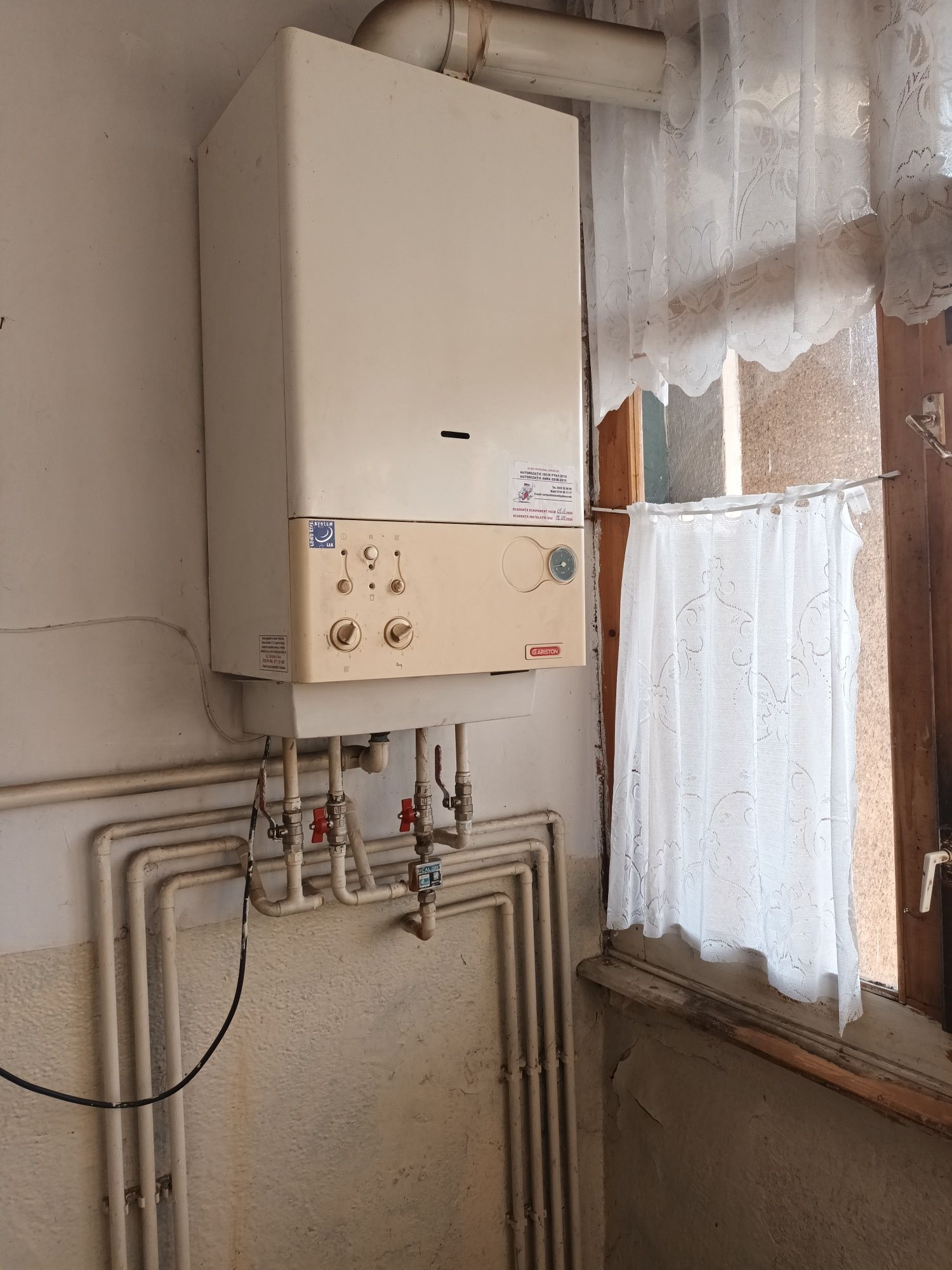 Vând apartament 2 camere in Lunca (Indesire) cu o priveliște minunată