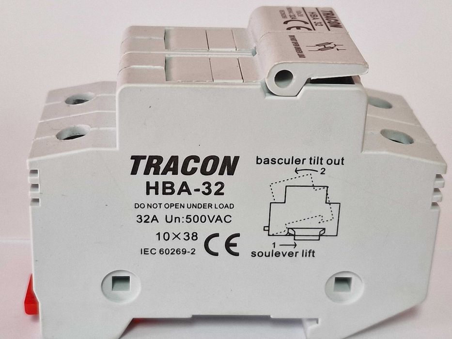 Vand protectii sigurante fuzibile pentru sisteme solare.