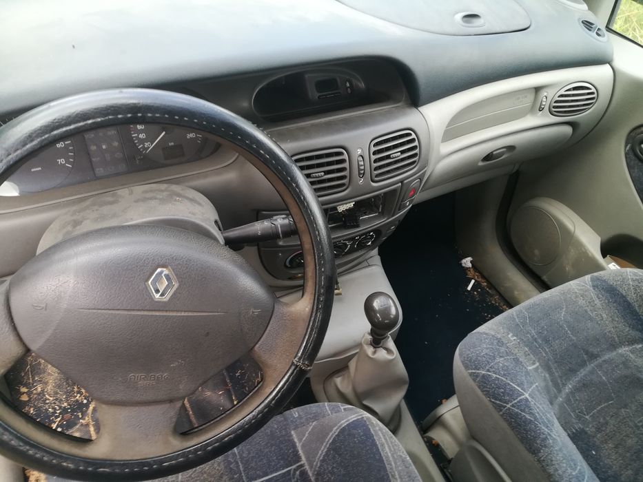 Рено  Сценик/Renault Scenic -На части