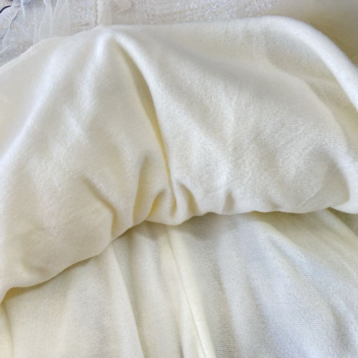 Set de fetiță: rochiță din tulle fin și sacou scurt din tweed ivory