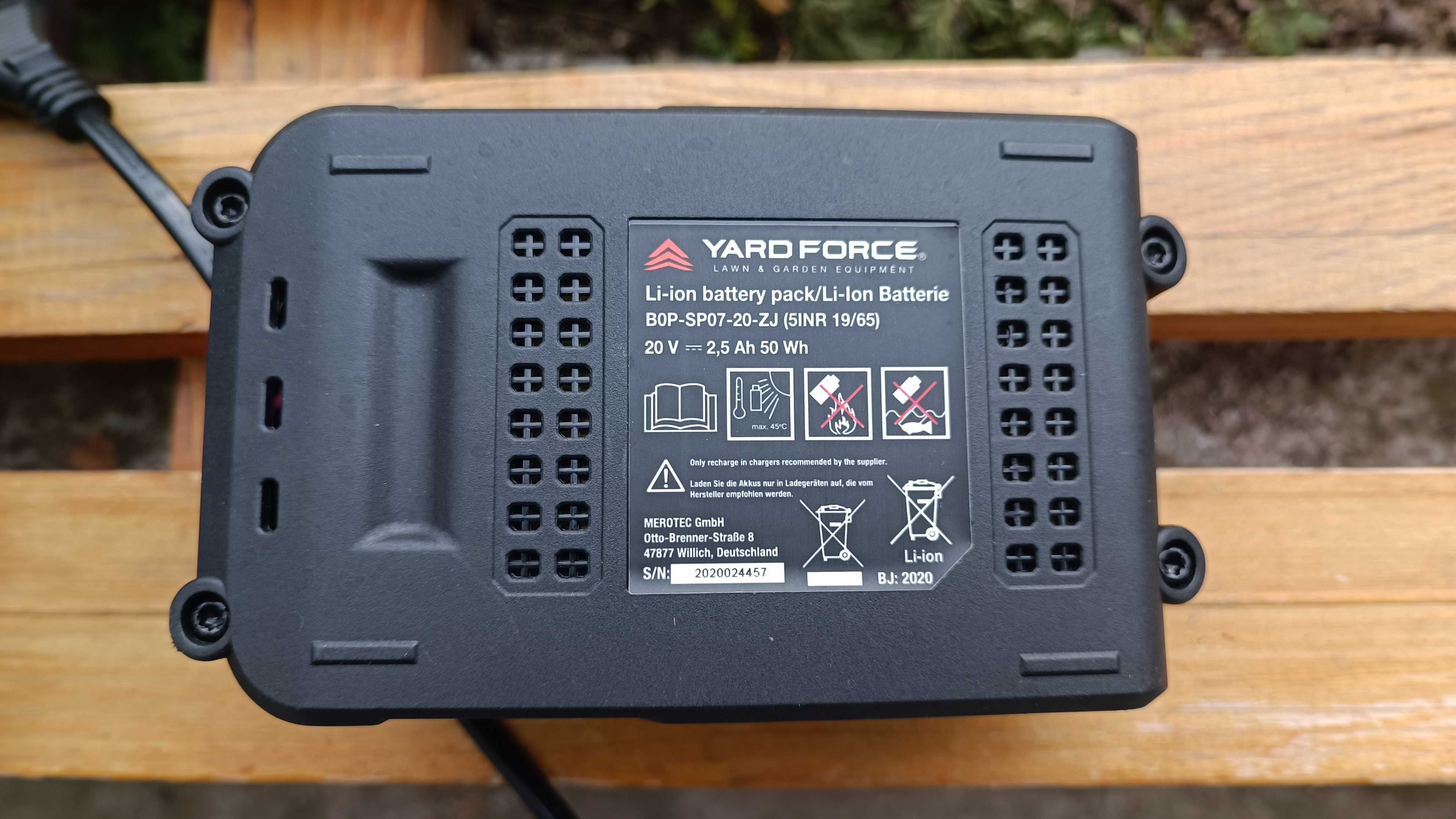 Акумулаторна водоструйка Yardforce 20V 22 Bar