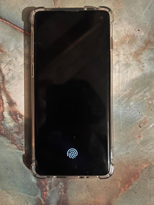 Samsung S10 8/128 GB                                                 .