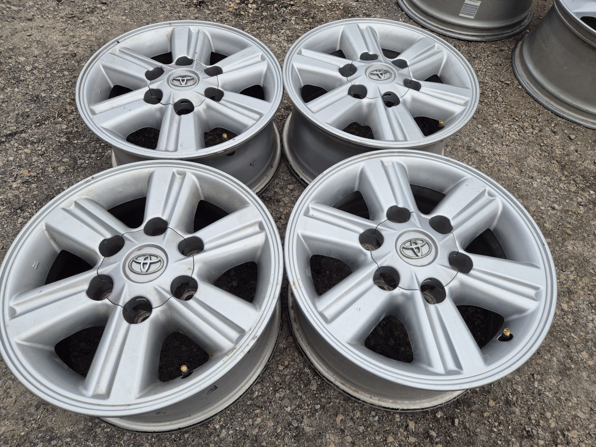 6х139.7/15 Toyota Hillux Land Cruiser Mitsubishi Suzuki 6х139.7/15