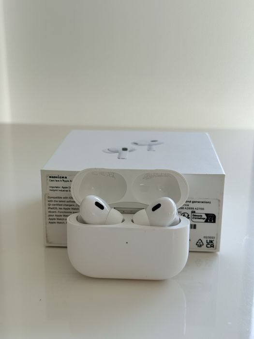 AirPods Pro 2 (gen 2, 2022)– Lightning, magsafe charging