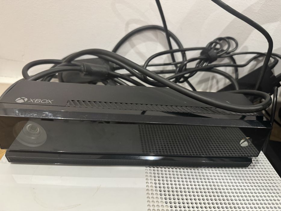 Xbox S one 1Tb+ kinect + volan
