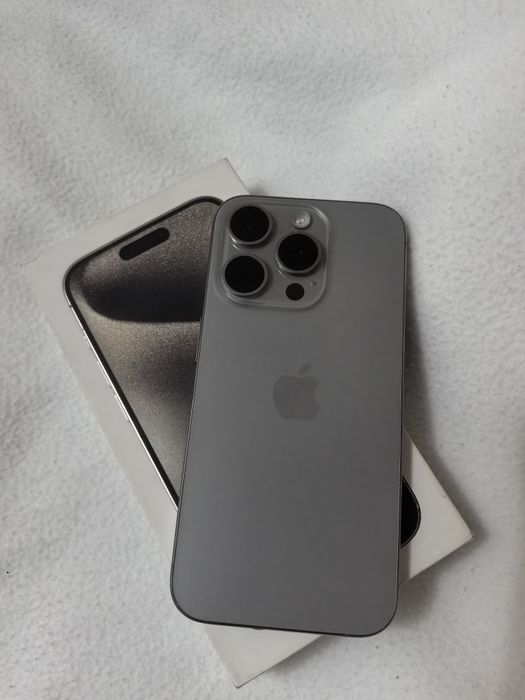 IPhone 15 Pro natural titanium 86