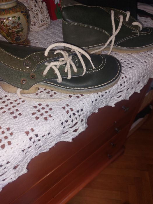 Кожени (естествена кожа) .нови .зелени обувки