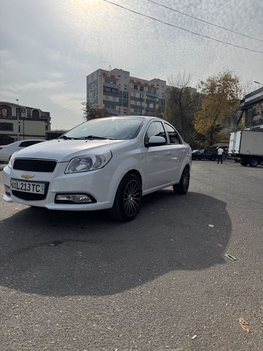 Neksa 3 avtomat Sotiladi