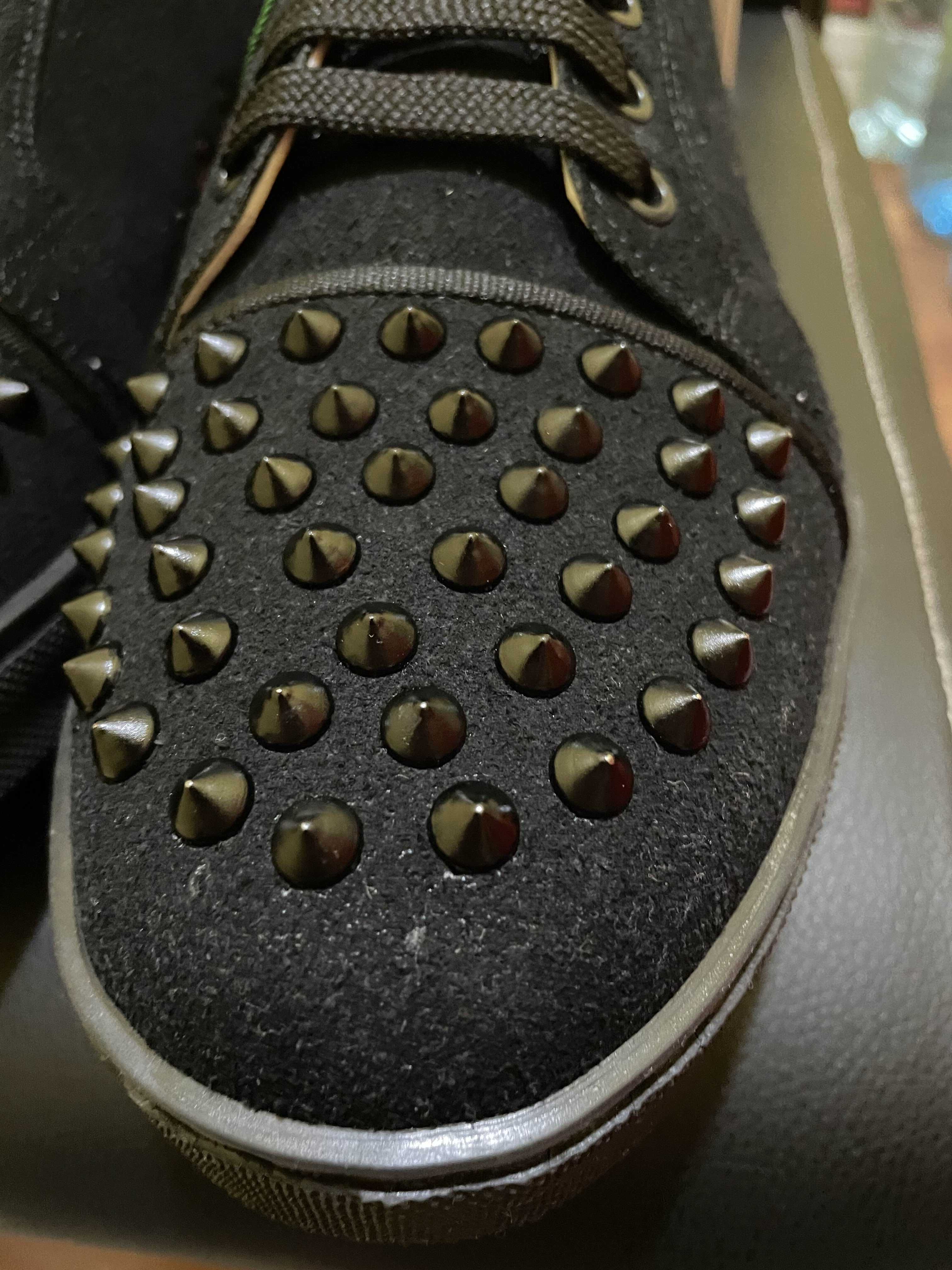 Christian Louboutin Red Bottoms (ВСИЧКИ НОМЕРА от/до 36-44)(с шипове)