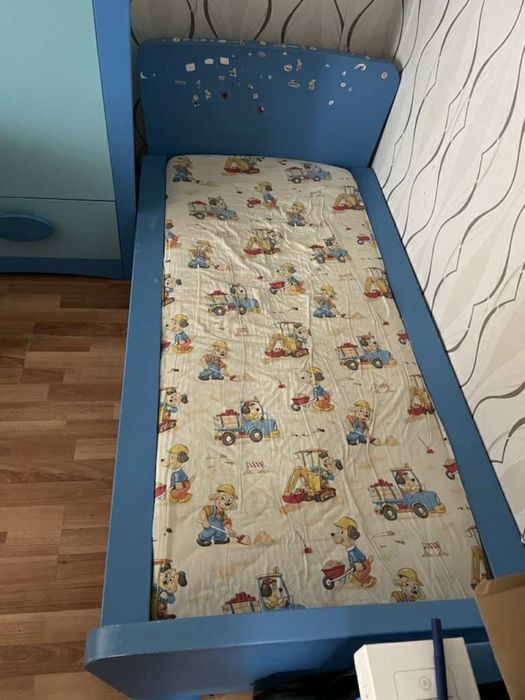 Продавам детско обзавеждане