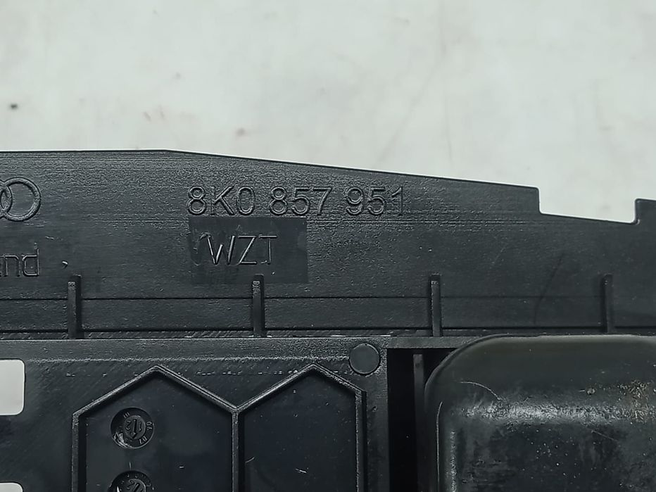 Scrumiera 8k0857951 Audi A4 B8/8K (facelift)  [din 2011 pana  2016]