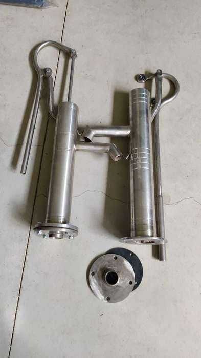 Pompa manuala pentru apa complet din inox 100%