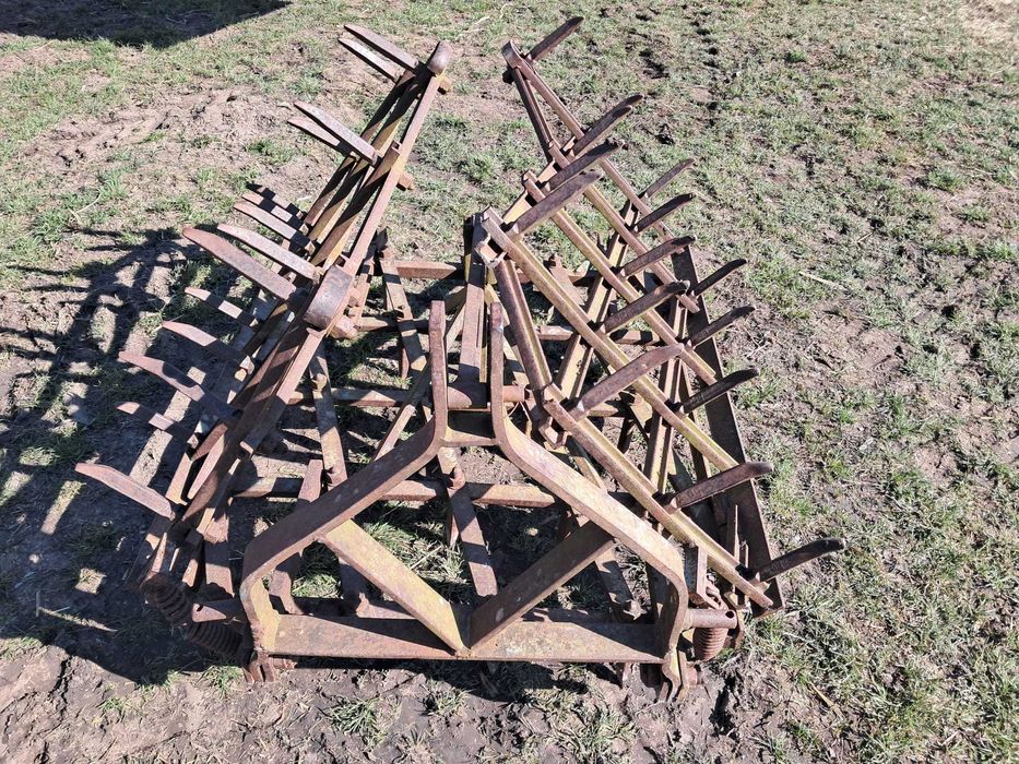 grapa cu colti rabatabila