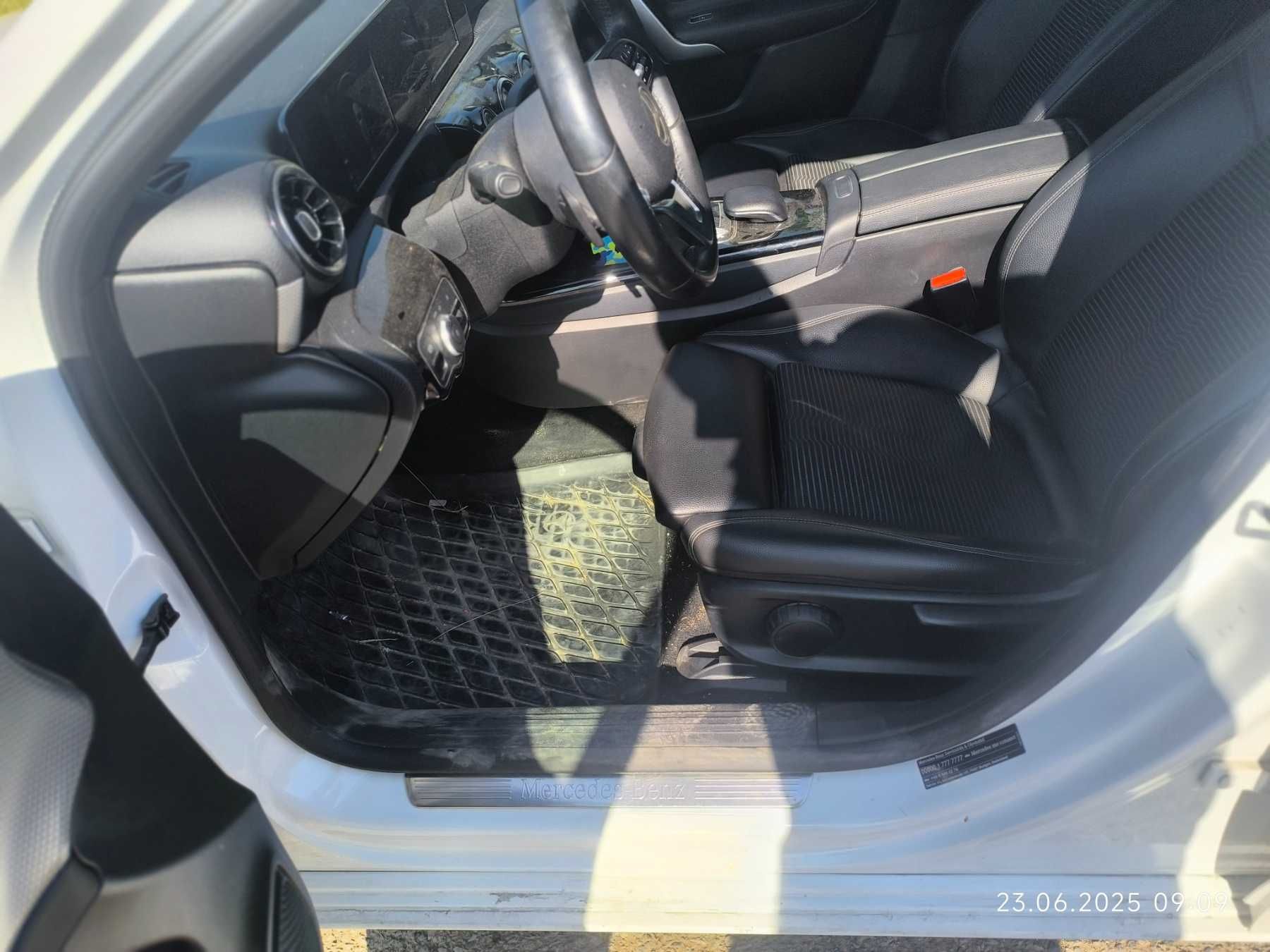 Mercedes-Benz A 200 Pano* Led* Virtual*