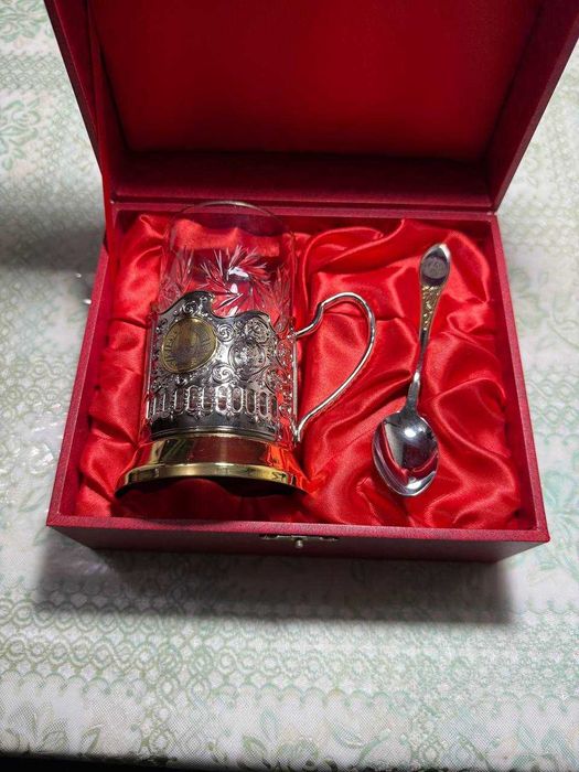 Подстаканник с гербом Узбекистана  для государственных и организаций