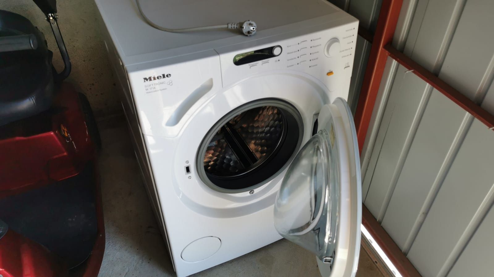 Mașina de spălat Miele w1714