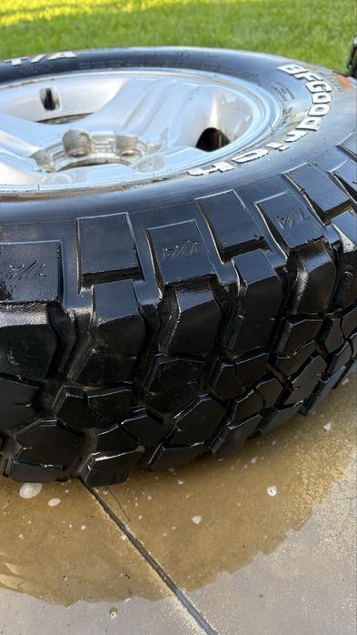 Cauciuc Bfgoodrich mud terrain + jante toyota land cruiser 70
