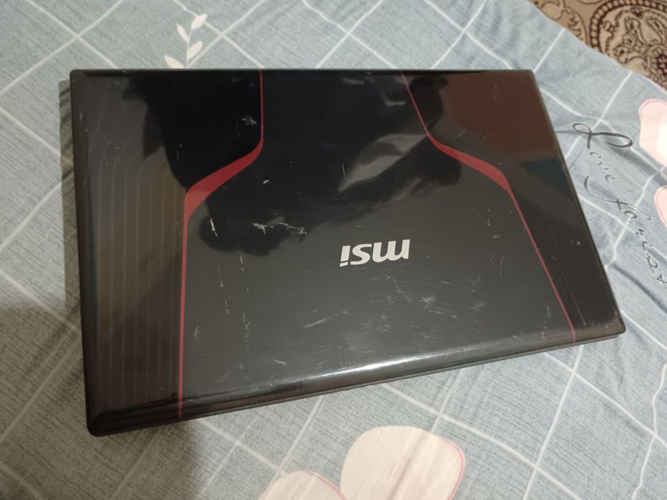 Noutbuk Noutbook Msi i3