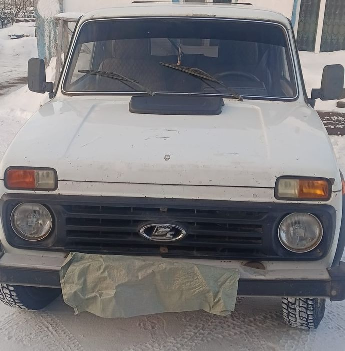 Нива 2121,год 2004