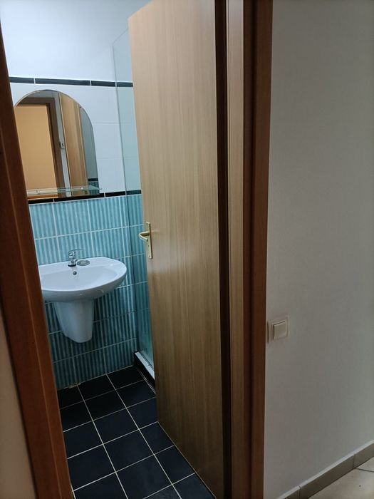 Închiriez garsonieră