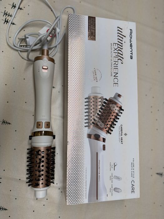 Четка за коса с горещ въздух Rowenta Brush Activ UltimateCare CF9720F0