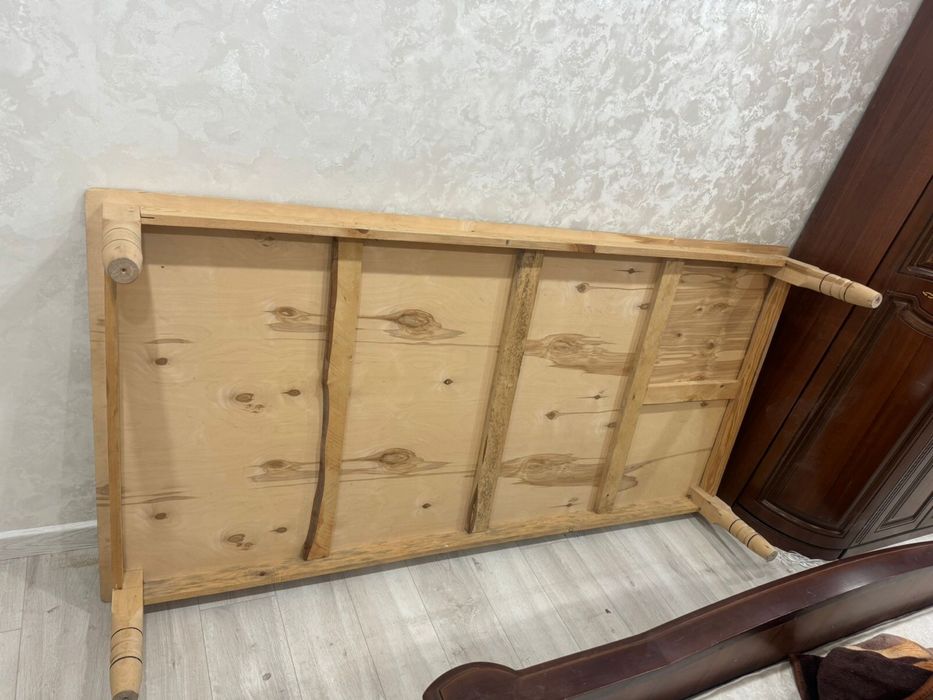 Жер стол сатылады, сапасы жақсы