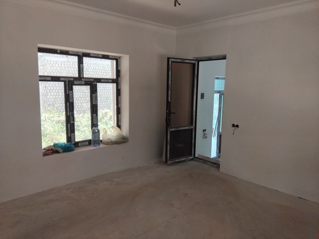 2 .5 sotix 3 ta xona padval sanuzel 90%bitgan abduraxmonovda