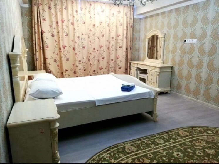 Квартира ПОСУТОЧНО. 11 мкр.. Актобе Ажары. Космос. 8 мкр.