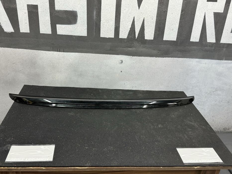 Лип за багажник на бмв е60