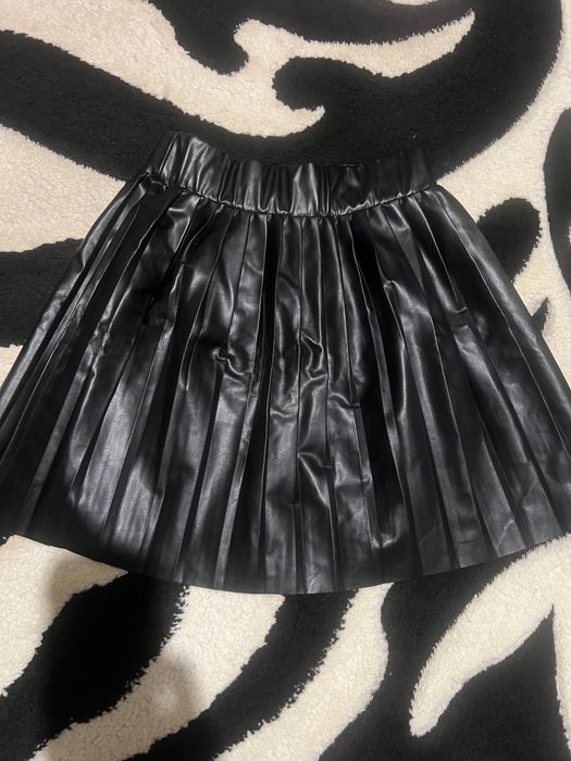 Кожена пола плисе