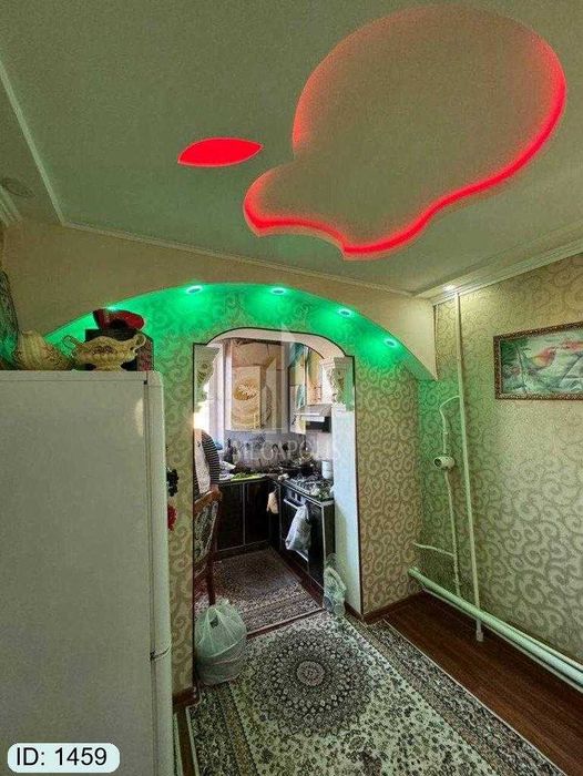 6 mikr turdi farogiy tarafda 3 xona kkvartira sotiladi №1459