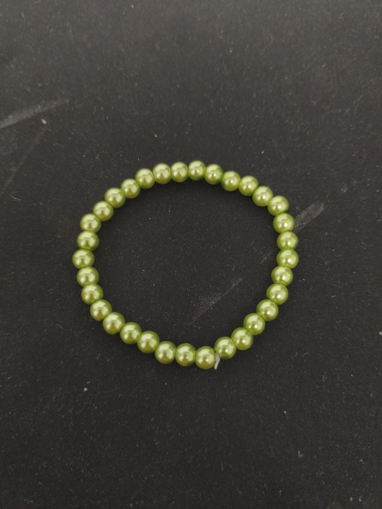 Set handmade cu perle verzi cu cercei brățară și colier