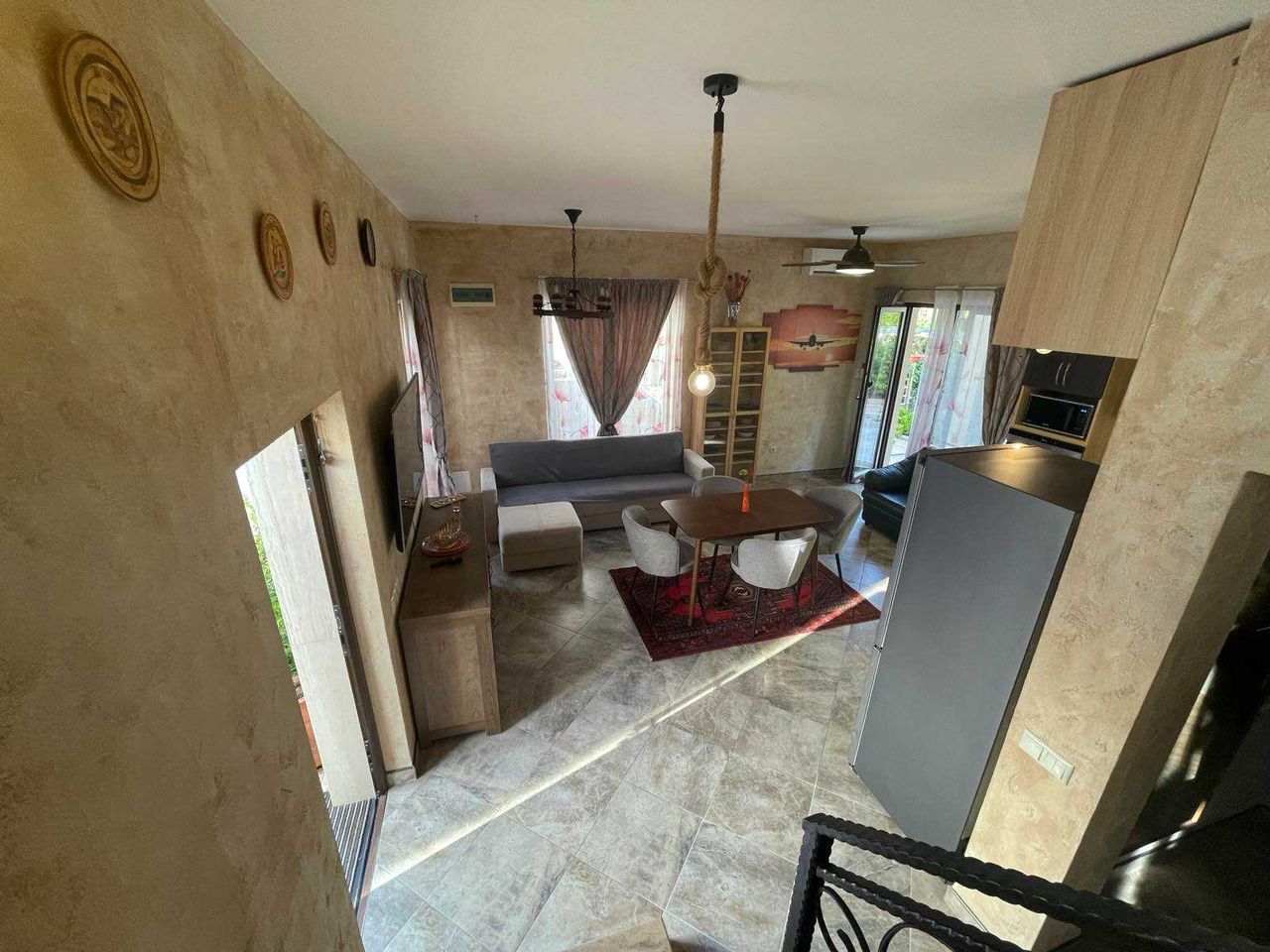 Дава се под наем Къща в Бургас, Сарафово - 250 кв.м за 1100 € - Снимка #6