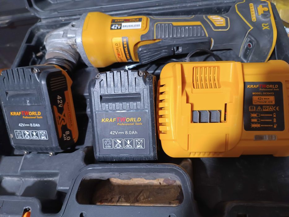 Ъглошлайф на батерия