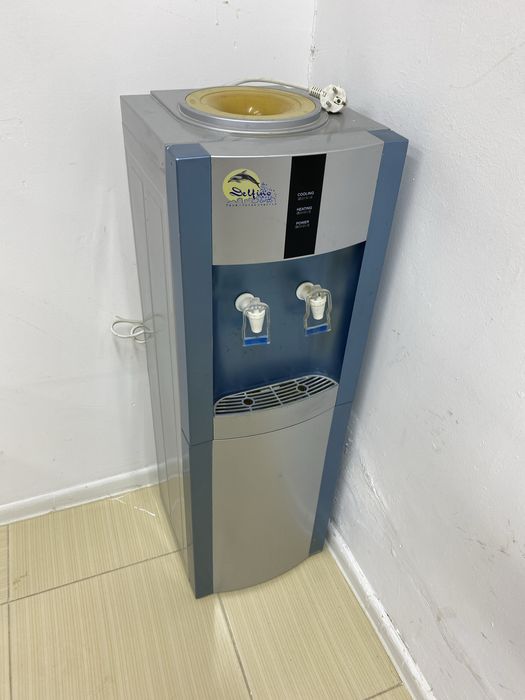 Кулер диспенсер для воды 19 литров