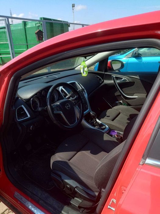 Opel Astra J 1,7 cdti, an 2010