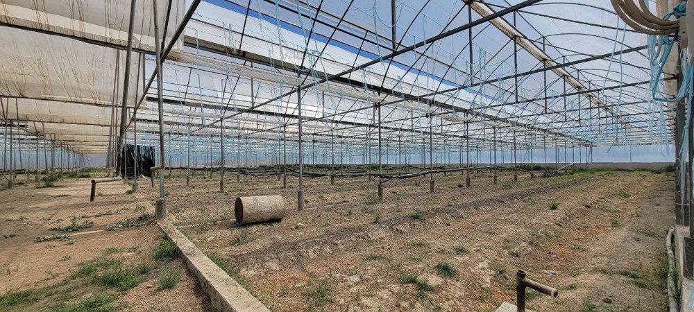 Автозапчать бозор енидан 1 ГА нотурар бино иншоот 225000уе савдоси бор