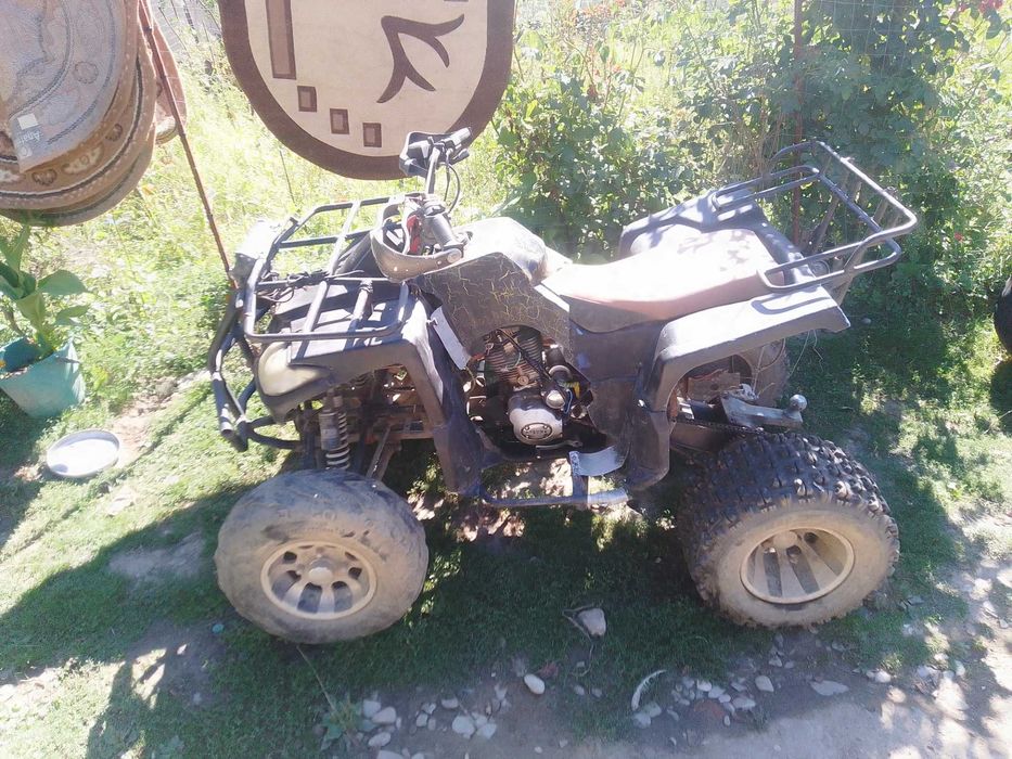 Vând două ATV 250
