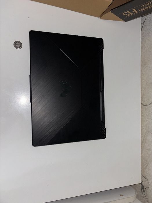 Игровой Ноутбук сотилади