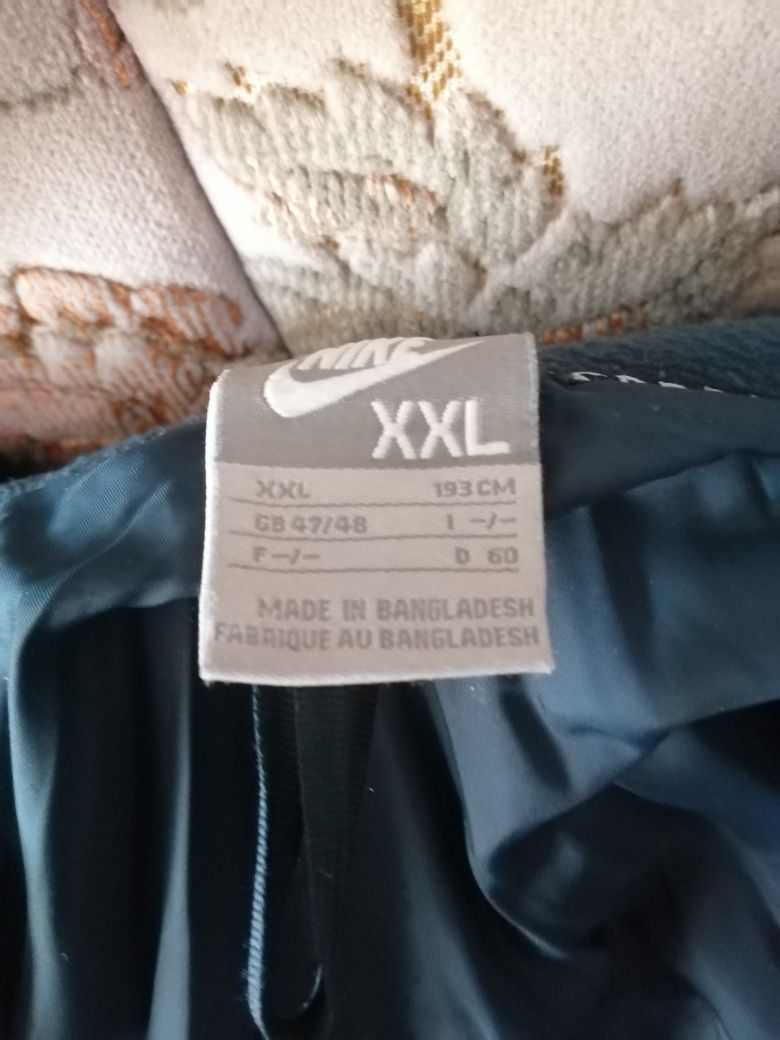 Vând Geaca Nike originala groasa de iarnă