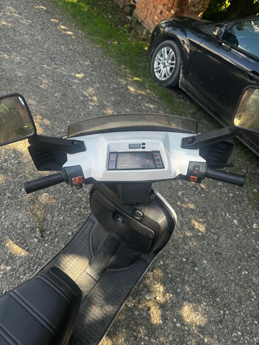 Scuter peugeot  de vanzare