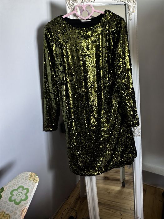 Рокля  reserved Л размер