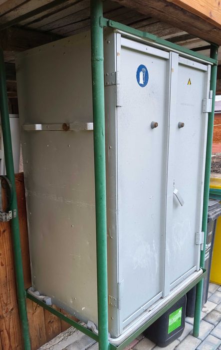 Se vinde dulap aluminiu