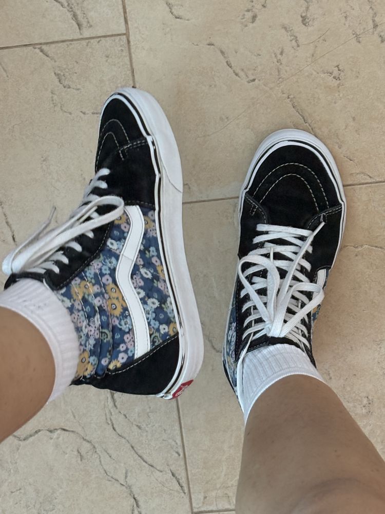 Високи кецове Vans