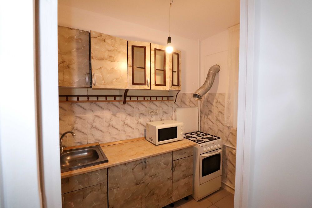 Garsoniera 32 mp, Titan, Str. C-tin Brâncuși, Bl. M13, Parter