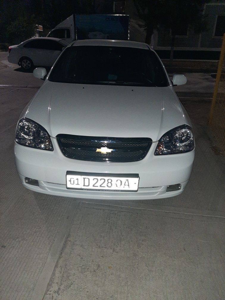 Srochna sotiladi Lacetti 1.8 2011 suyagi butun 2ta joyida bor tetik mo