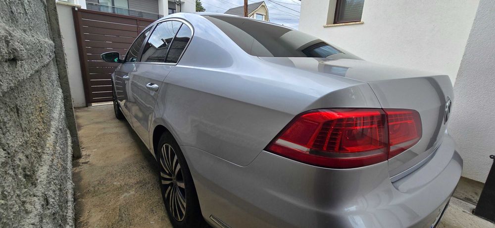 Volkswagen Passat 2.0 TFSI Highline DSG Impecabil